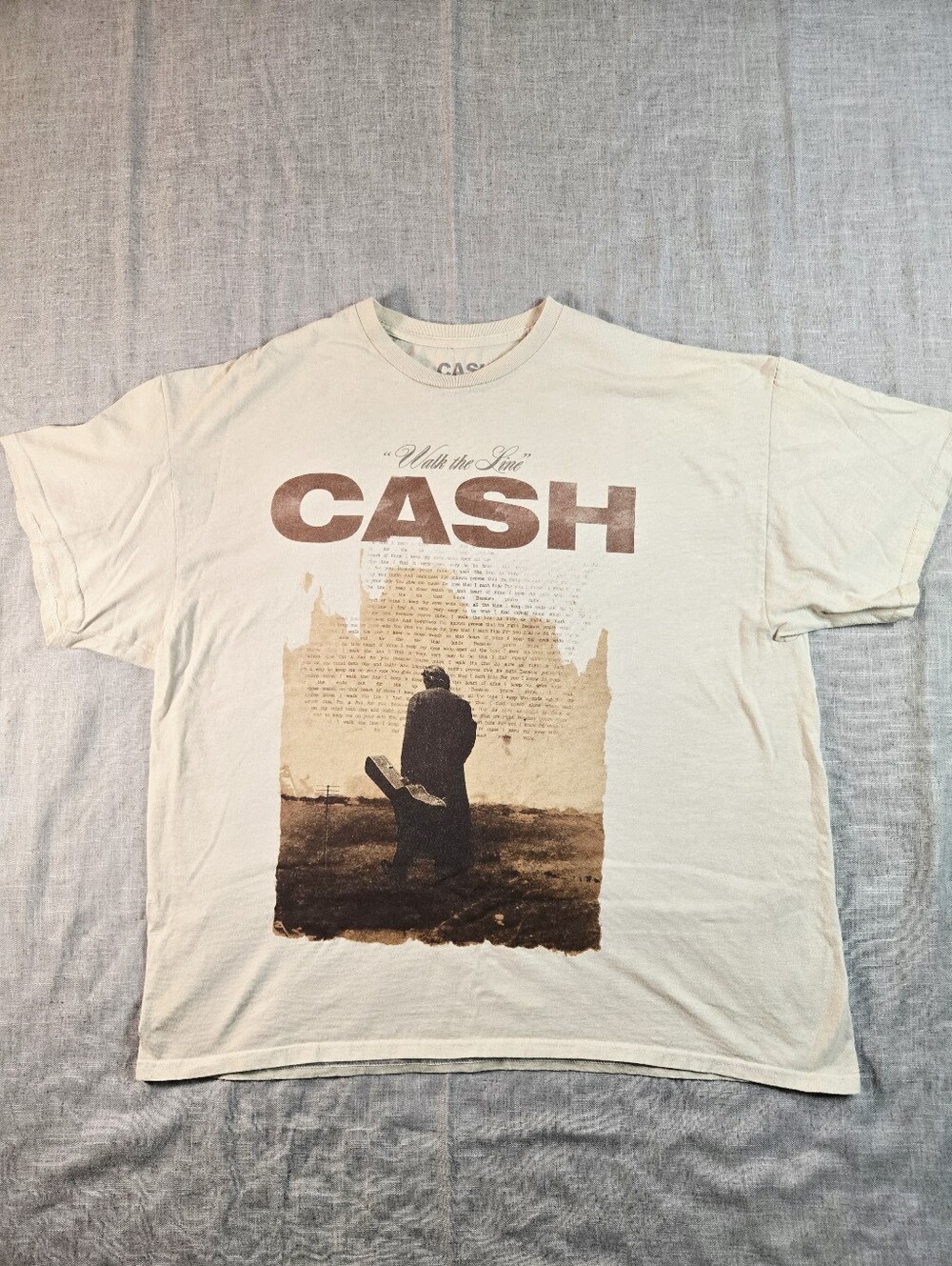 Johnny Cash I Walk The Line Graphic T-Shirt Beige OverSized S/M Fit Like Men XL